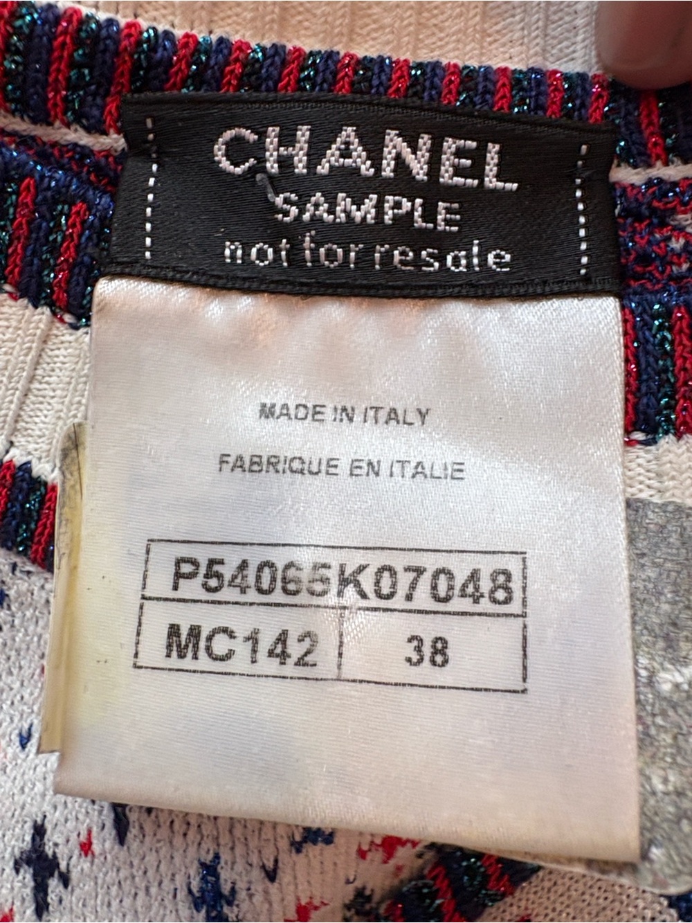 BEYOND RARE!! VINTAGE
LIMITED-EDITION!!RUNWAY!SAMPLE!CHANEL!!!!!!!!!!!!!!!!!! - Picture 9 of 11